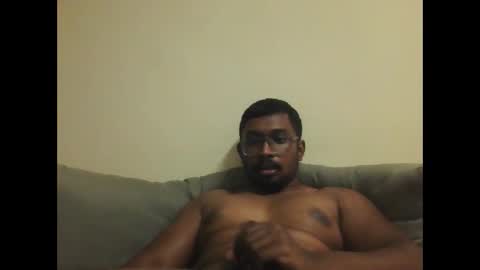 Snapshot of chennaibull1011 chatting on 27, 4, 2026 chennaibull1011 online show from 27, 4, 2026