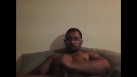Snapshot of chennaibull1011 chatting on 26, 5, 2026 chennaibull1011 online show from 26, 5, 2026