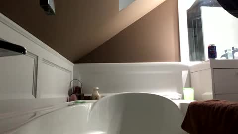 chenovich online show from 9, 3, 2025