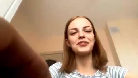 Snapshot of cherikrasner chatting on 14, 6, 2026 Mia online show from 14, 6, 2026