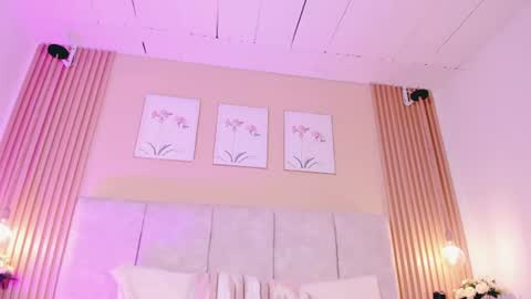 Snapshot of cherlyn_1 chatting on 8, 7, 2026 cherlyn_1 online show from 8, 7, 2026