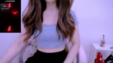 Snapshot of cherriana chatting on 7, 5, 2026 Cheri online show from 7, 5, 2026