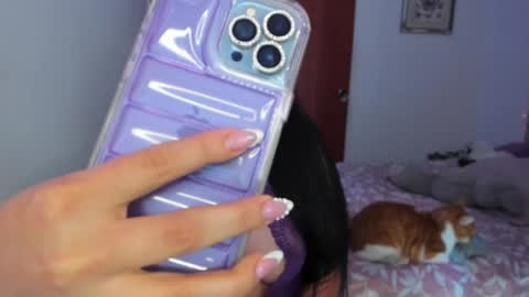 Snapshot of cherries_and_wine_ chatting on 21, 1, 2025 cherries_and_wine_ online show from 21, 1, 2025