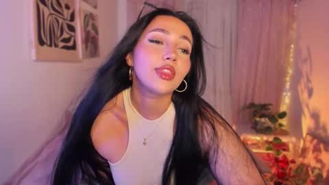 Snapshot of cherries_and_wine_ chatting on 1, 11, 2025 cherries_and_wine_ online show from 1, 11, 2025