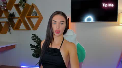 Snapshot of cherry__kiss chatting on 5, 5, 2026 Cherry Kiss online show from 5, 5, 2026