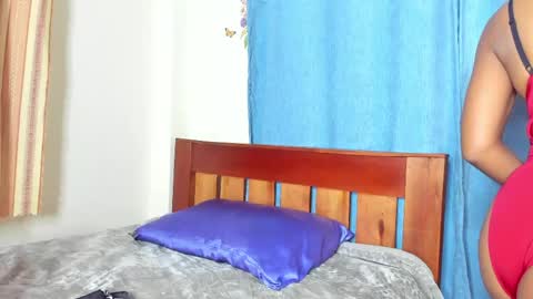 Snapshot of cherry_falls chatting on 28, 4, 2026 cherry_falls online show from 28, 4, 2026