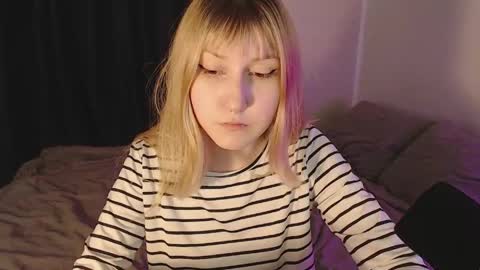 Snapshot of cherry_hazzze chatting on 5, 6, 2026 Cheryl online show from 5, 6, 2026