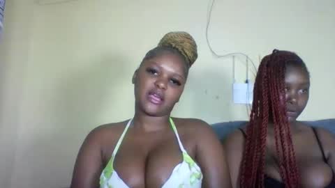 cherry_mufinn online show from 12, 1, 2026