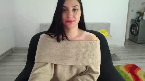 Snapshot of cherry_pie95 chatting on 4, 11, 2025 Sherry online show from 4, 11, 2025