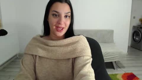 Snapshot of cherry_pie95 chatting on 3, 12, 2025 Sherry online show from 3, 12, 2025