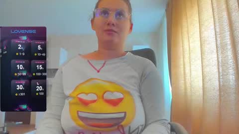 Snapshot of cherry_pie_69 chatting on 26, 2, 2025 mayra online show from 26, 2, 2025