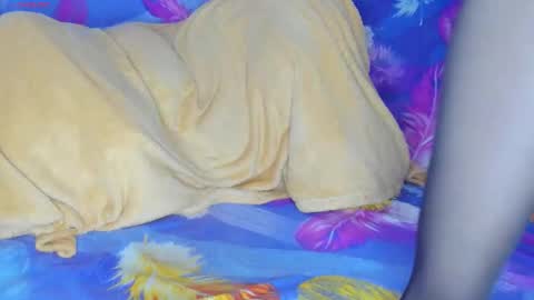 Mia online show from 16, 12, 2025