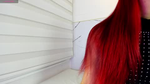 Snapshot of cherry_welll chatting on 12, 1, 2025 Cherry Conection 11pm-6am Colombia time online show from 12, 1, 2025