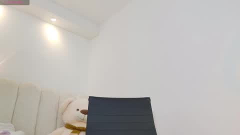 Snapshot of cherry_welll chatting on 13, 9, 2025 Cherry Conection 11pm-6am Colombia time online show from 13, 9, 2025