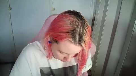 cherrybaby_0 online show from 10, 5, 2026