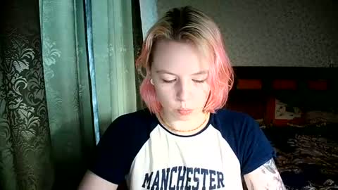 Snapshot of cherrybaby_0 chatting on 7, 7, 2026 cherrybaby_0 online show from 7, 7, 2026