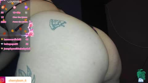 Snapshot of cherrybom_ chatting on 2, 12, 2024 dayis independent model online show from 2, 12, 2024