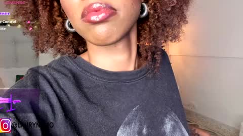 Snapshot of cherrybr_ chatting on 26, 12, 2024 Cherry Lady online show from 26, 12, 2024