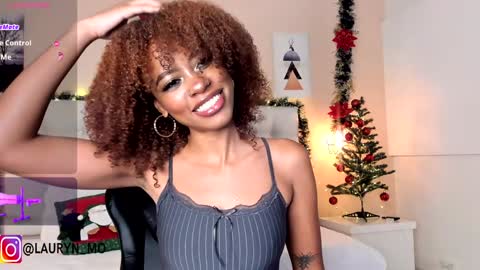Snapshot of cherrybr_ chatting on 27, 12, 2024 Cherry Lady online show from 27, 12, 2024