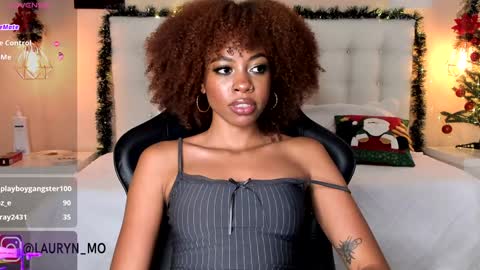 Snapshot of cherrybr_ chatting on 28, 12, 2024 Cherry Lady online show from 28, 12, 2024