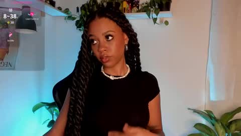 Snapshot of cherrybr_ chatting on 17, 9, 2025 Cherry Lady online show from 17, 9, 2025