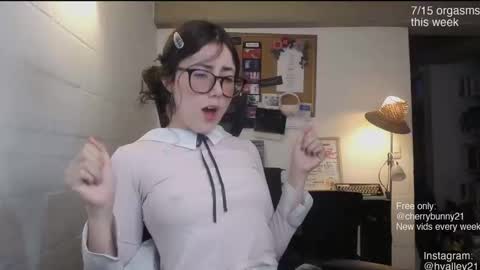 Snapshot of cherrybunny21 chatting on 28, 2, 2026 Sarah Prez online show from 28, 2, 2026