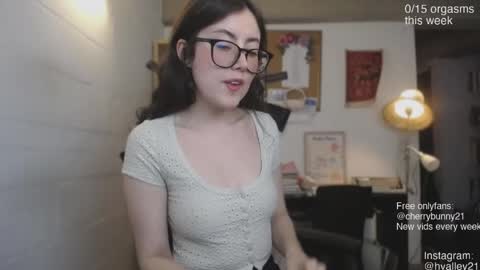 Sarah Prez online show from 28, 5, 2026