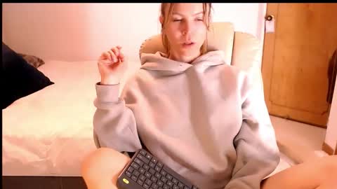 Anna online show from 20, 11, 2025