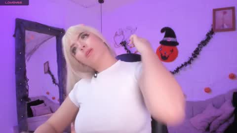 Snapshot of cherrydoll_dl chatting on 19, 10, 2025 Morfy online show from 19, 10, 2025