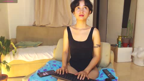 Snapshot of cherryl_b chatting on 15, 12, 2024 Cereza online show from 15, 12, 2024