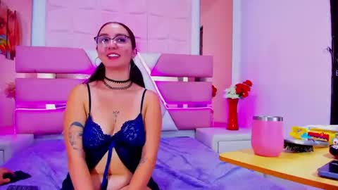 Snapshot of cherryrusson chatting on 19, 6, 2026 cherryrusson online show from 19, 6, 2026