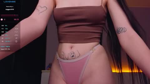 Snapshot of cherrystoun chatting on 13, 11, 2025 Katrine online show from 13, 11, 2025