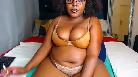 cherryyummy69 online show from 18, 12, 2024