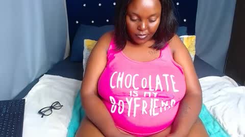 Snapshot of cherryyummy69 chatting on 18, 12, 2025 cherryyummy69 online show from 18, 12, 2025