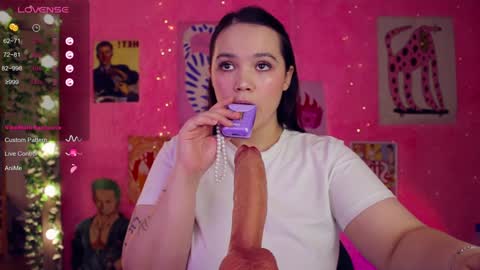 Snapshot of chery_lady22 chatting on 16, 11, 2025 Banny online show from 16, 11, 2025