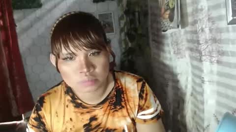 chescahotxxxl online show from 12, 4, 2026