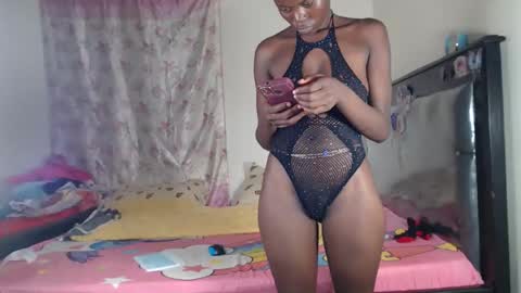 Snapshot of chessybee chatting on 15, 2, 2026 chessybee online show from 15, 2, 2026