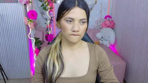 Snapshot of chiara_tay chatting on 2, 6, 2026 Chiara online show from 2, 6, 2026