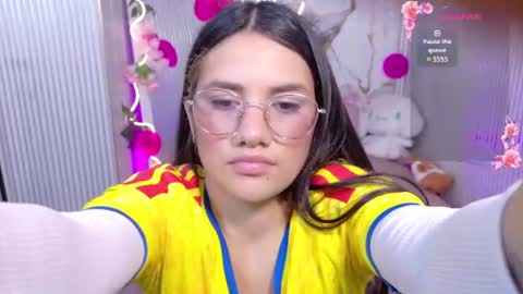 Snapshot of chiara_tay chatting on 7, 7, 2026 Chiara online show from 7, 7, 2026