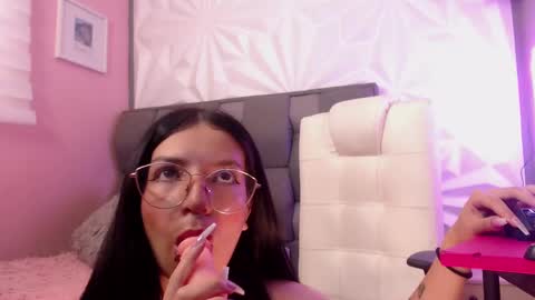 Snapshot of chiaraa_fiore chatting on 15, 2, 2025 Chiara online show from 15, 2, 2025