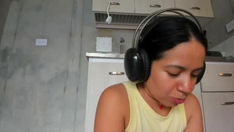 Chiara fustox online show from 24, 3, 2026