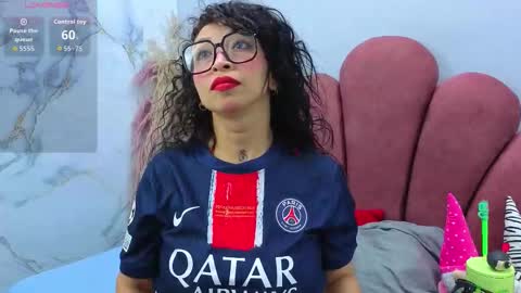 Snapshot of chiarajjones chatting on 26, 11, 2025 CHIARA online show from 26, 11, 2025