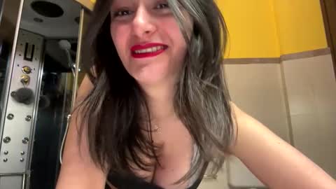 chicamala872876 online show from 10, 5, 2026