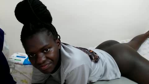 Snapshot of chichie_ chatting on 31, 5, 2026 chichie_ online show from 31, 5, 2026