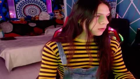 Snapshot of chico_explosivo chatting on 19, 10, 2025 chico_explosivo online show from 19, 10, 2025