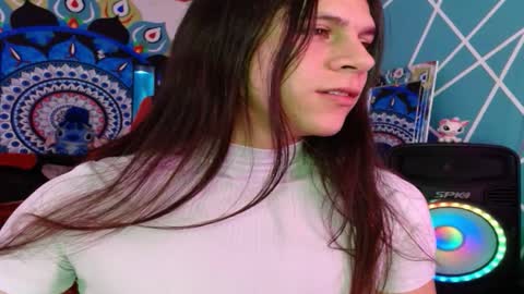 Snapshot of chico_explosivo chatting on 2, 11, 2025 chico_explosivo online show from 2, 11, 2025