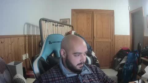 chicomallorca96 online show from 5, 2, 2025