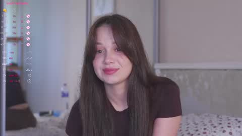 Snapshot of chillgirlll chatting on 26, 6, 2026 Nicole online show from 26, 6, 2026