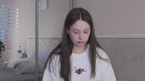 Snapshot of chillgirlll chatting on 7, 7, 2026 Nicole online show from 7, 7, 2026