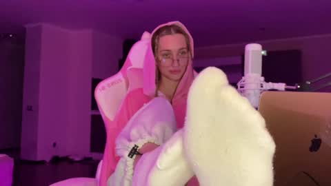 Goddess Vika - owner of all ur money online show from 14, 12, 2024